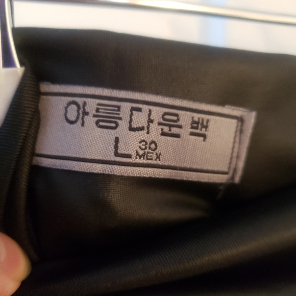 90s Grunge | Large | Faux Leather Mini Skirt - Picture 5 of 6